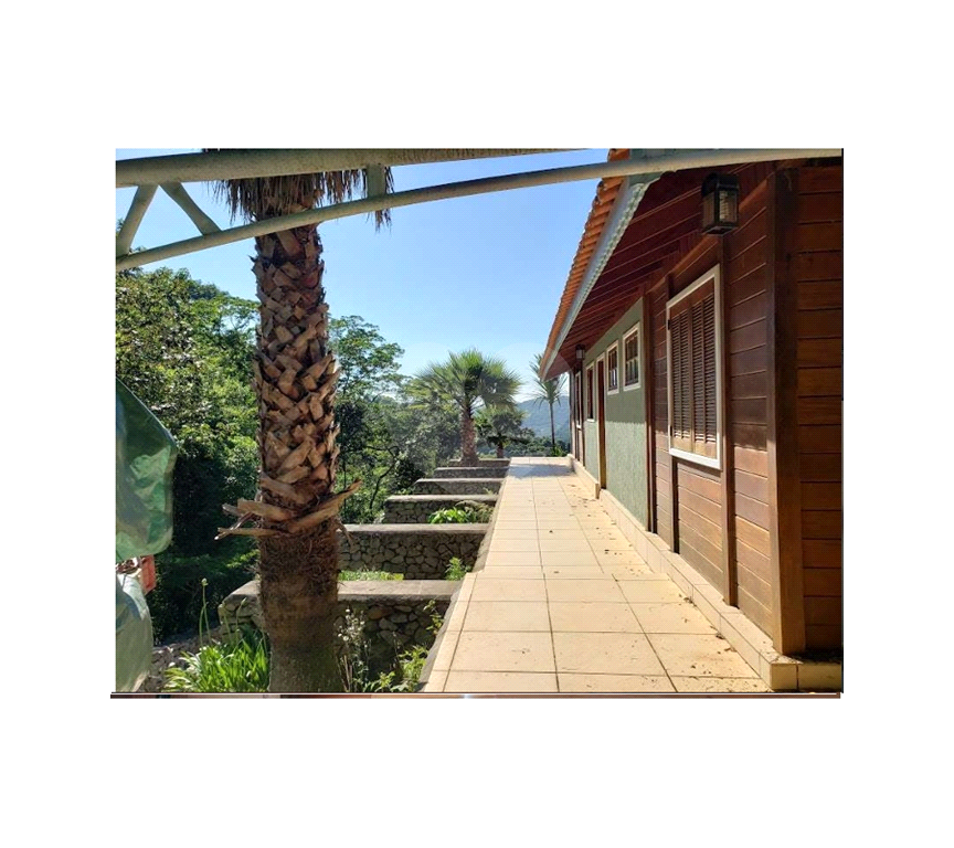 Casa na Serra da Cantareira com Vista Permanente | 2.500m² no Parque Suíça