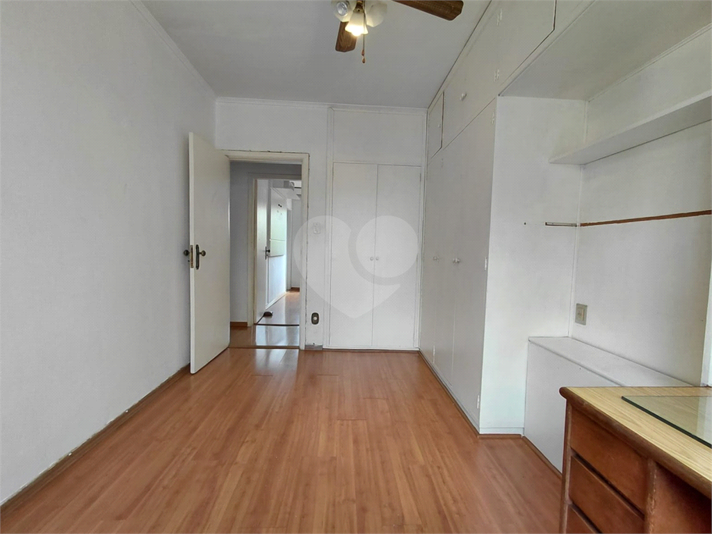 Imóvel 130m² sala de estar de 2 ambientes, 3 quartos, sendo 1 suíte e 2 vagas de garagem Perdizes.