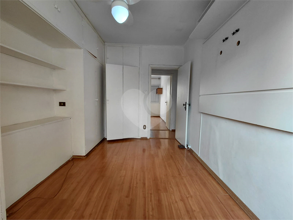 Imóvel 130m² sala de estar de 2 ambientes, 3 quartos, sendo 1 suíte e 2 vagas de garagem Perdizes.