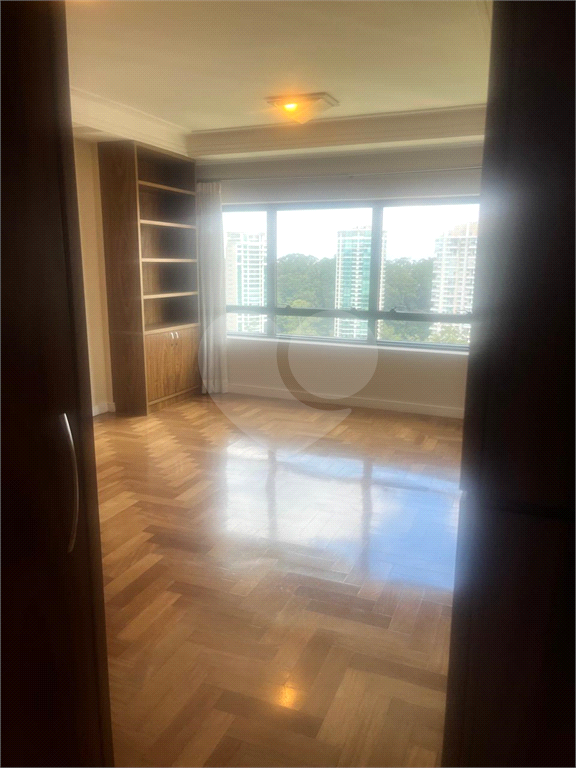 Cobertura no Villaggio Panamby / SP