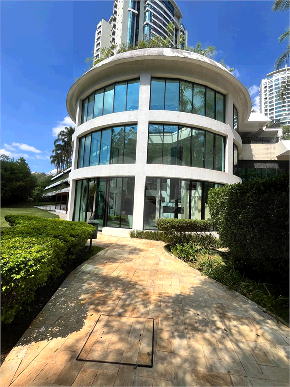 Cobertura no Villaggio Panamby / SP