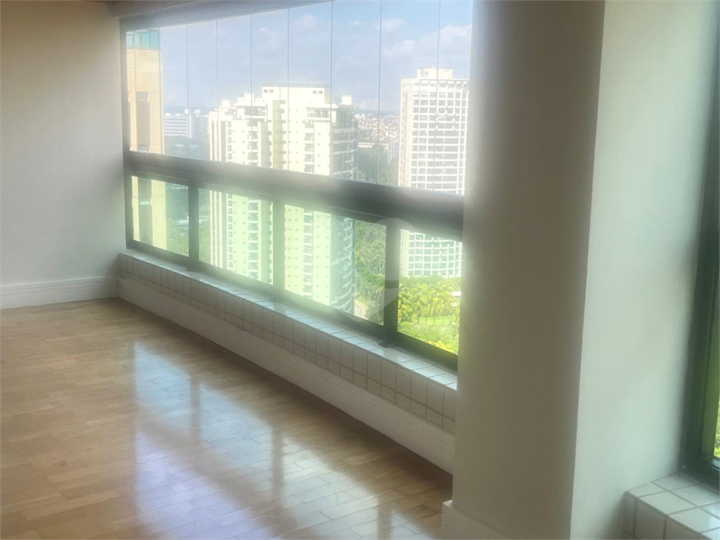 Cobertura no Villaggio Panamby / SP