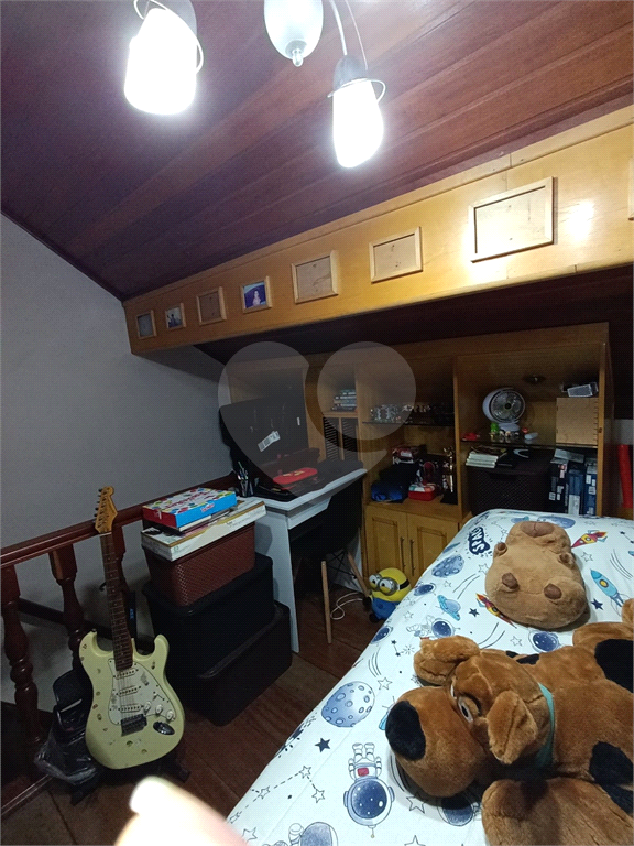 Excelente sobrado de 2 andares, muito bem distribuído para família grande. 
