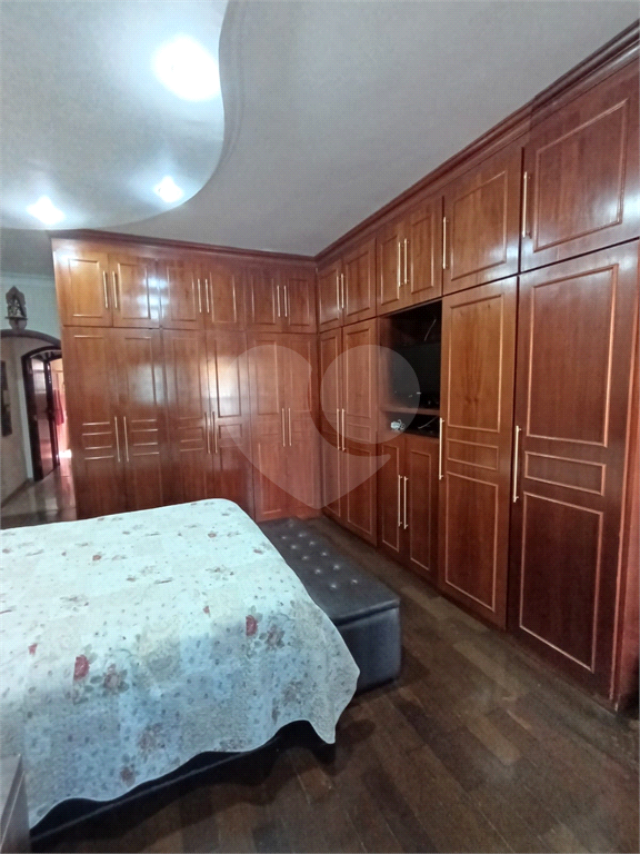 Excelente sobrado de 2 andares, muito bem distribuído para família grande. 