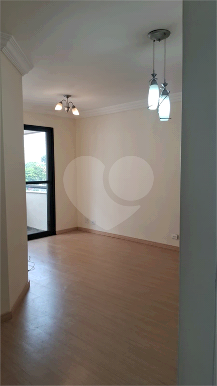 APARTAMENTO em SANTANA