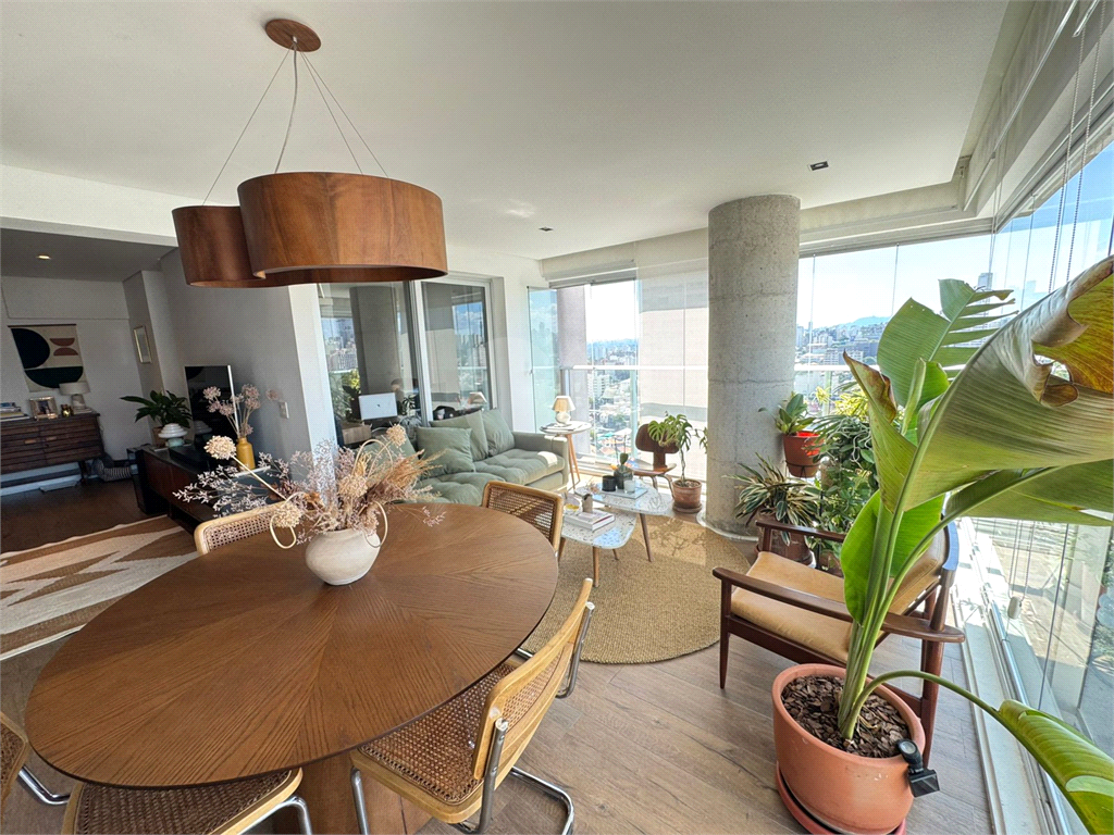 Apartamento com 2 dormitórios (1 suíte), varanda gourmet, 2 vagas e lazer completo – Rua Dr. Virgílio de Carvalho Pinto