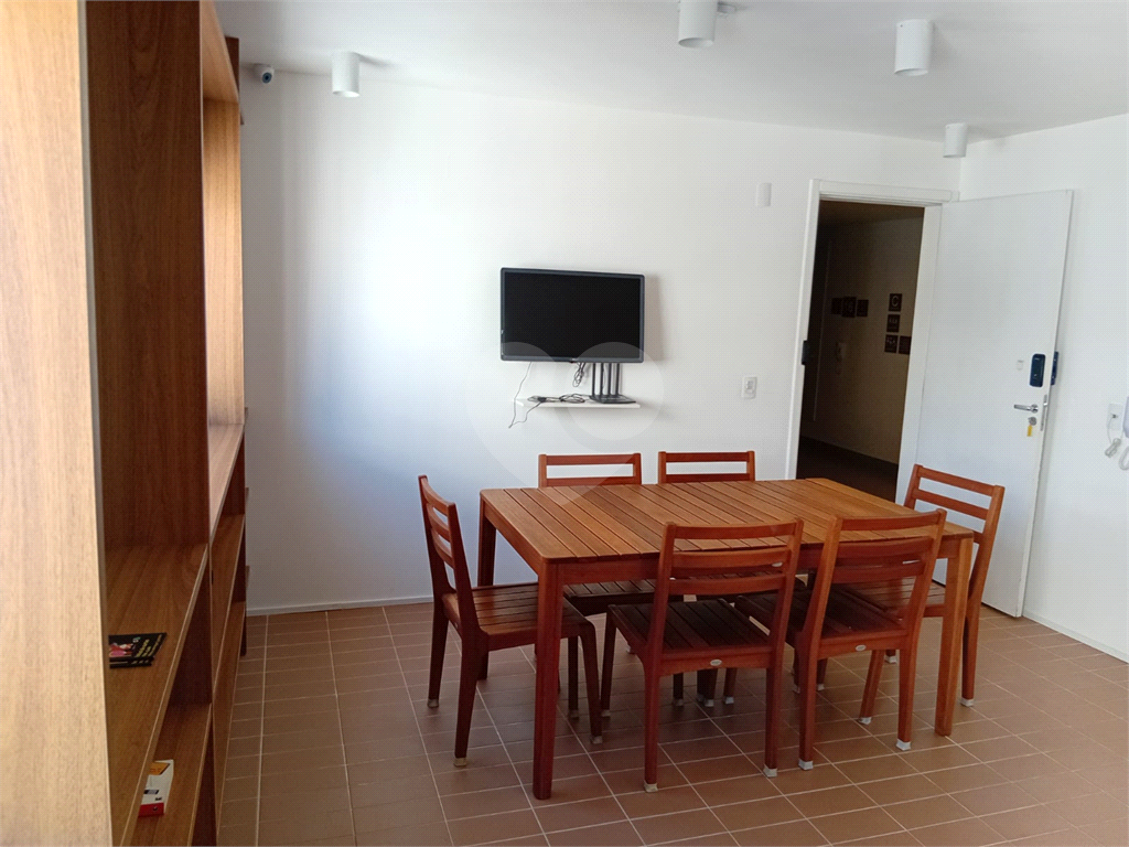 Apartamento reformado à venda na Vila Buarque – Excelente localização!