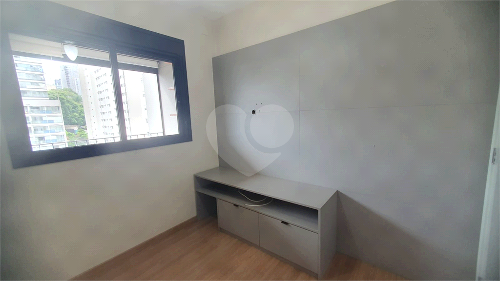 Apartamento 3 quartos (1 suíte) à venda em Pinheiros – 58m², andar alto, varanda, 1 vaga – pronto para morar