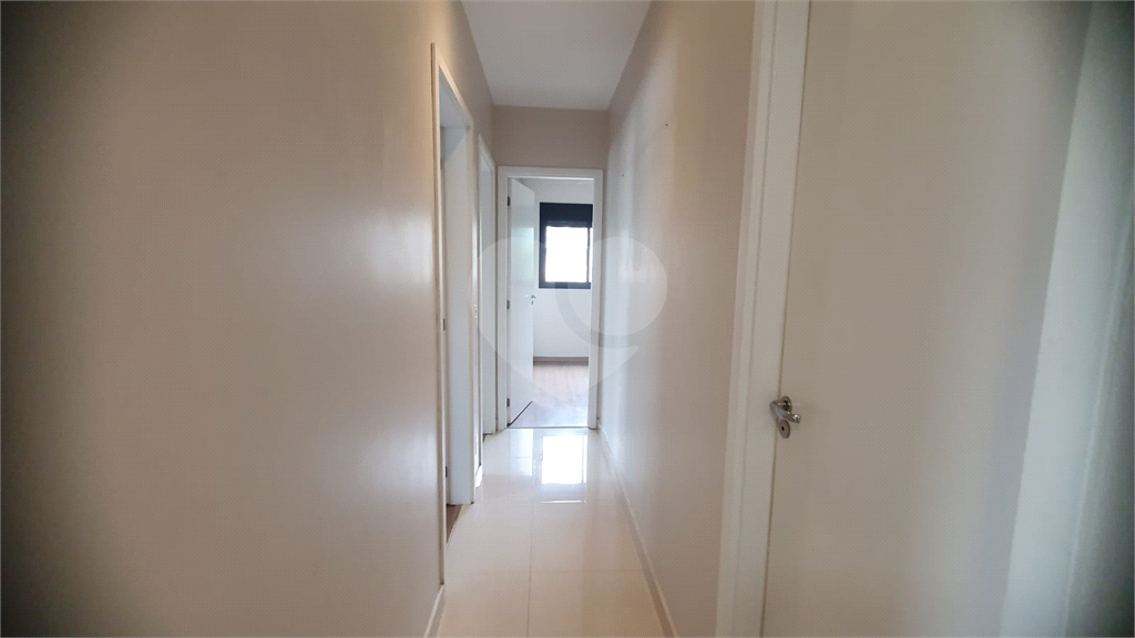 Apartamento 3 quartos (1 suíte) à venda em Pinheiros – 58m², andar alto, varanda, 1 vaga – pronto para morar