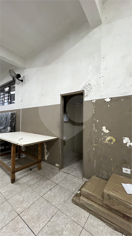 Predio Comercial com 4 andares, elevador e entrada Trifasica, próximo ao Trimais e Andorinha