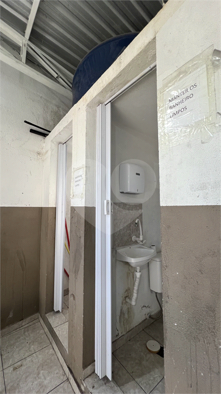 Predio Comercial com 4 andares, elevador e entrada Trifasica, próximo ao Trimais e Andorinha