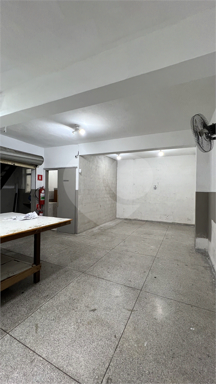 Predio Comercial com 4 andares, elevador e entrada Trifasica, próximo ao Trimais e Andorinha