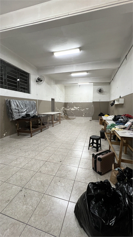Predio Comercial com 4 andares, elevador e entrada Trifasica, próximo ao Trimais e Andorinha