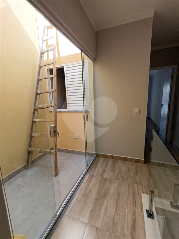 SOBRADO GEMINADO MODERNO E SOFISTICADO — PRONTO PARA MORAR!