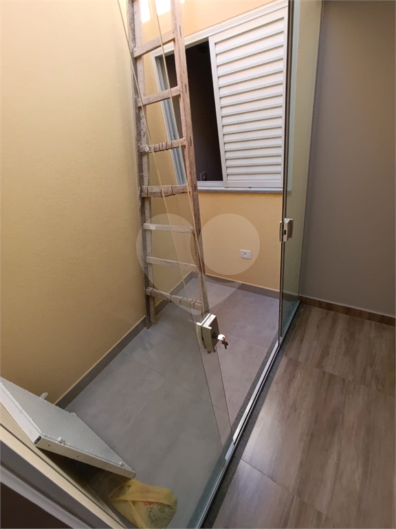 SOBRADO GEMINADO MODERNO E SOFISTICADO — PRONTO PARA MORAR!