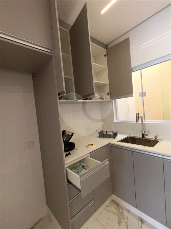 SOBRADO GEMINADO MODERNO E SOFISTICADO — PRONTO PARA MORAR!