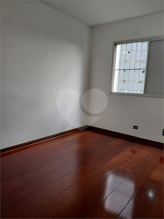 Apartamento à venda em Santana 2 dormitórios com vaga