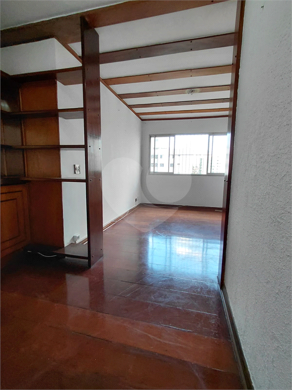 Apartamento à venda em Santana 2 dormitórios com vaga