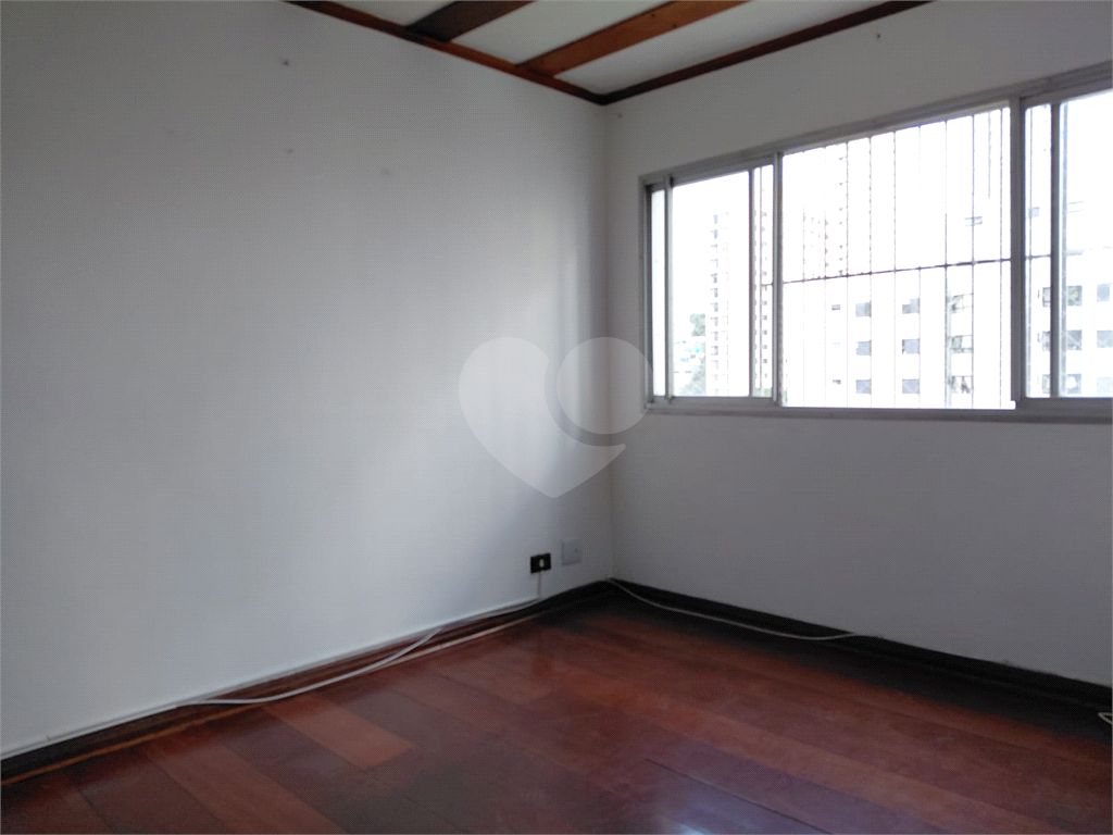 Apartamento à venda em Santana 2 dormitórios com vaga