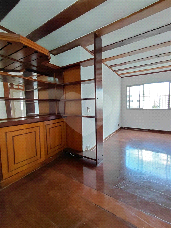 Apartamento à venda em Santana 2 dormitórios com vaga