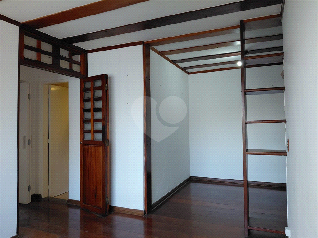 Apartamento à venda em Santana 2 dormitórios com vaga