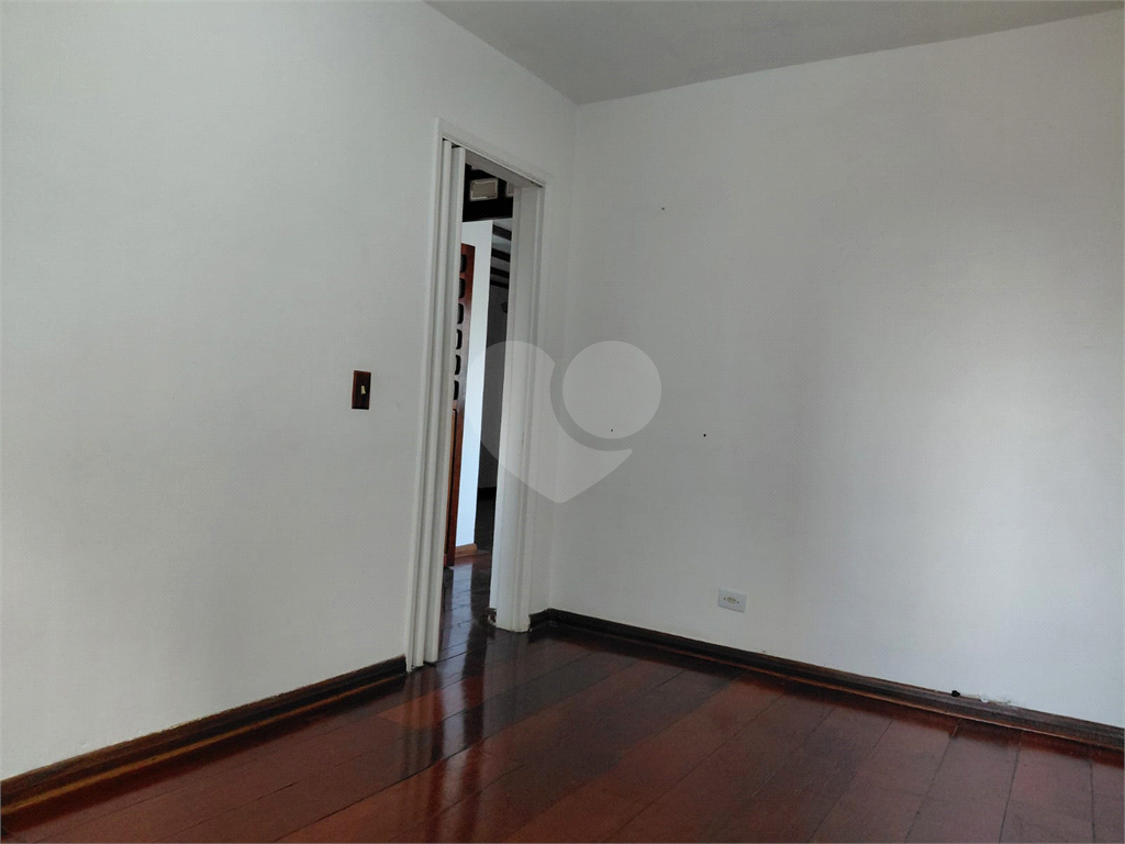 Apartamento à venda em Santana 2 dormitórios com vaga