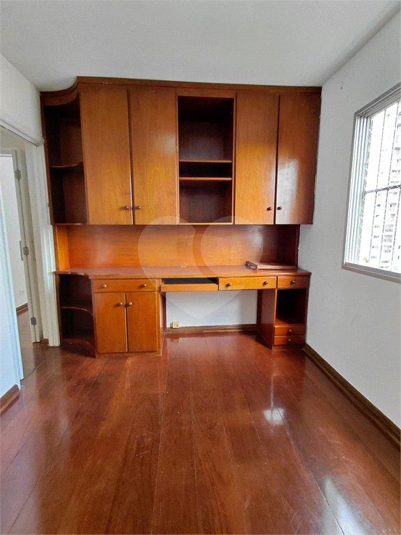 Apartamento à venda em Santana 2 dormitórios com vaga