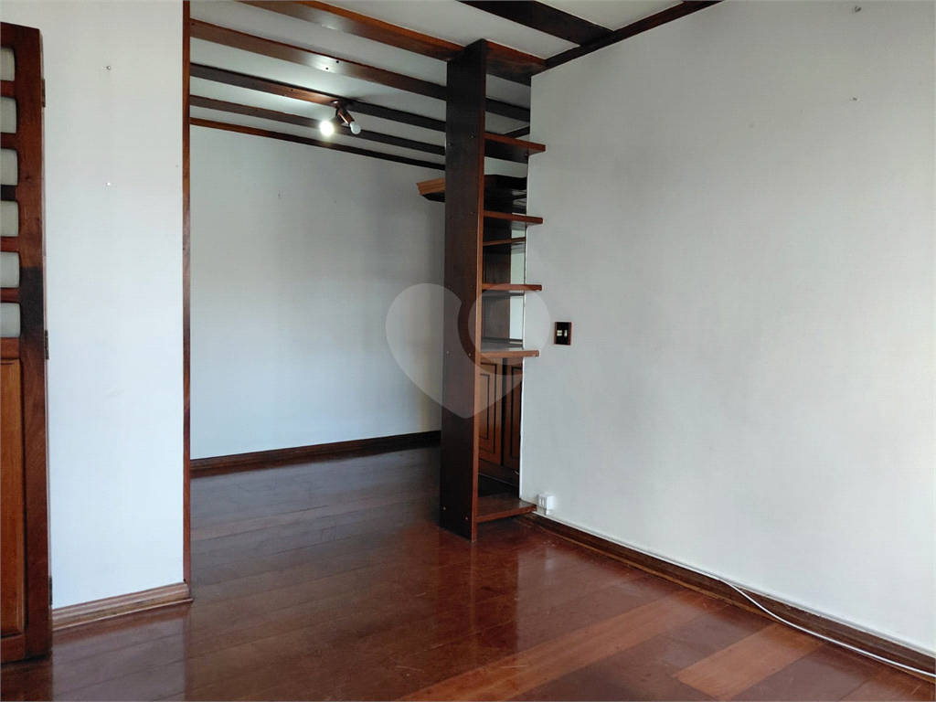 Apartamento à venda em Santana 2 dormitórios com vaga