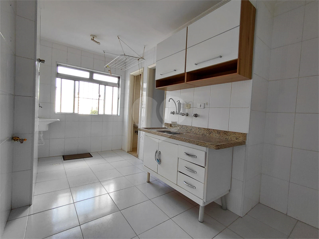Apartamento à venda em Santana 2 dormitórios com vaga
