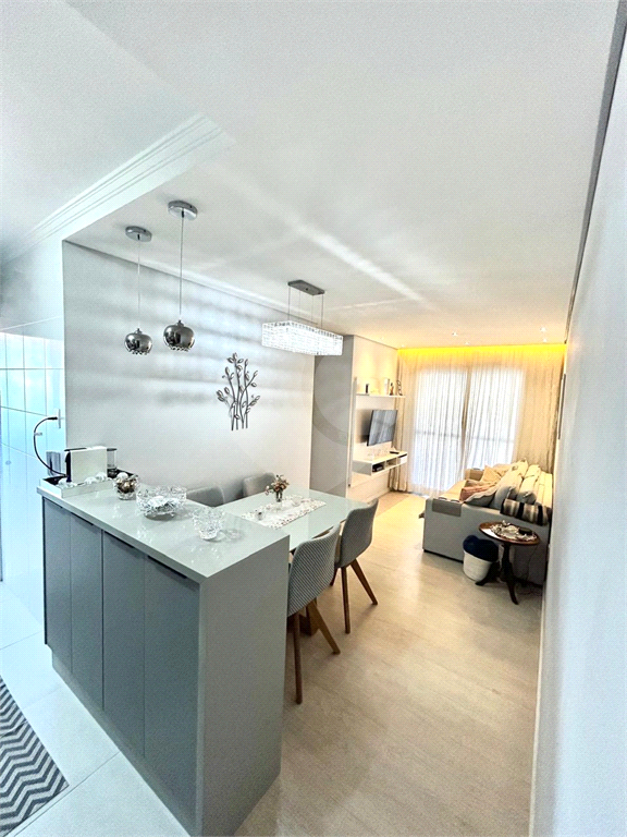 Apartamento no metrô Parada Inglesa - 2 dormitórios 1 suíte e 2 vagas 