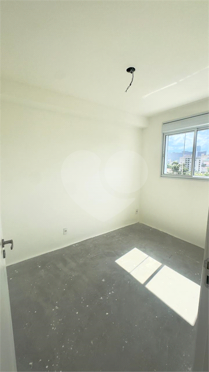 Apartamento 2 dorms , com sacada, lazer total Metro Parada Inglesa
