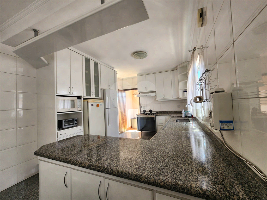 VENDE.SE :SOBRADO AMPLO E COMPLETO P/VIVER E RECEBER BEM!!!