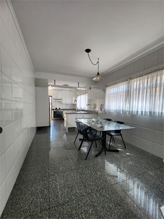 VENDE.SE :SOBRADO AMPLO E COMPLETO P/VIVER E RECEBER BEM!!!