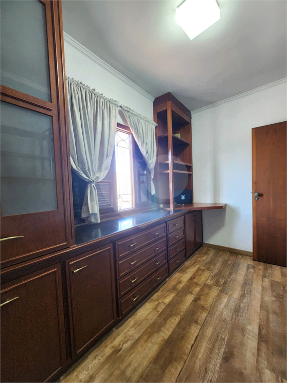 VENDE.SE :SOBRADO AMPLO E COMPLETO P/VIVER E RECEBER BEM!!!