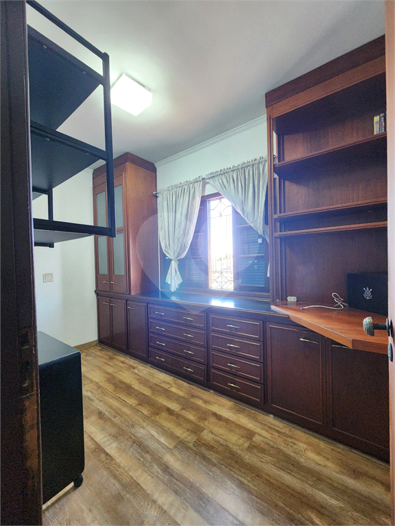 VENDE.SE :SOBRADO AMPLO E COMPLETO P/VIVER E RECEBER BEM!!!