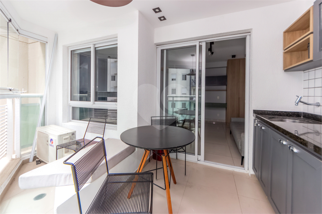 Apartamento - Barra Funda - 1 Quarto / Dormitório - 1 Vaga - Venda / Compra