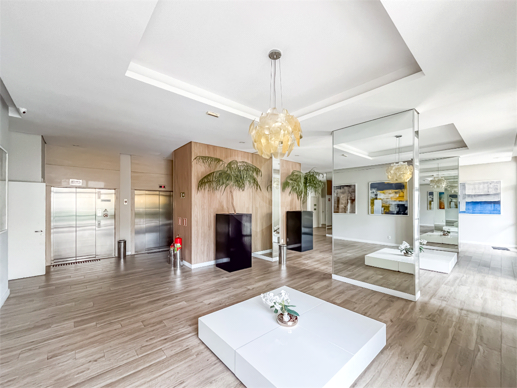 Apartamento - Barra Funda - 1 Quarto / Dormitório - 1 Vaga - Venda / Compra