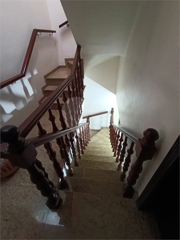 Sobrado com 4 dorms e 3 vagas no melhor da Vila Galvão