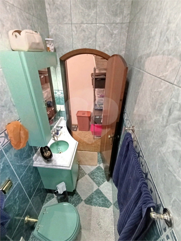 Sobrado com 4 dorms e 3 vagas no melhor da Vila Galvão