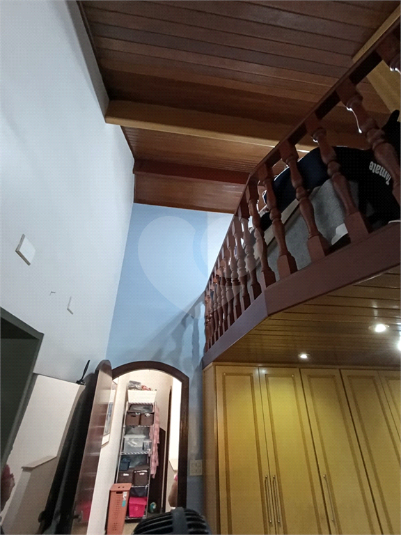 Sobrado com 4 dorms e 3 vagas no melhor da Vila Galvão
