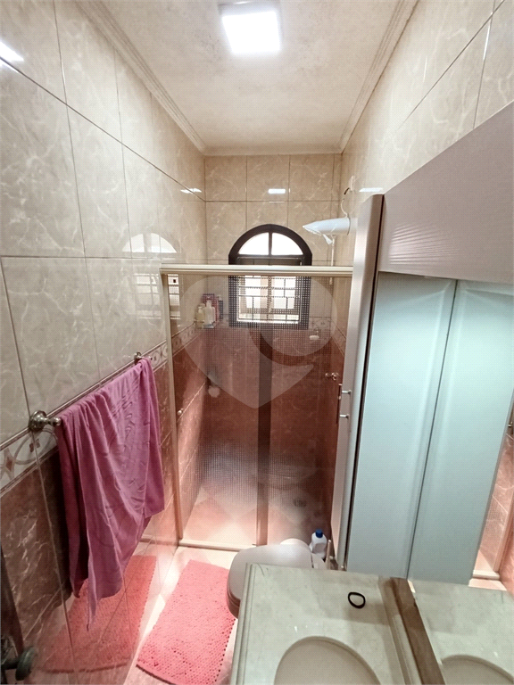 Sobrado com 4 dorms e 3 vagas no melhor da Vila Galvão