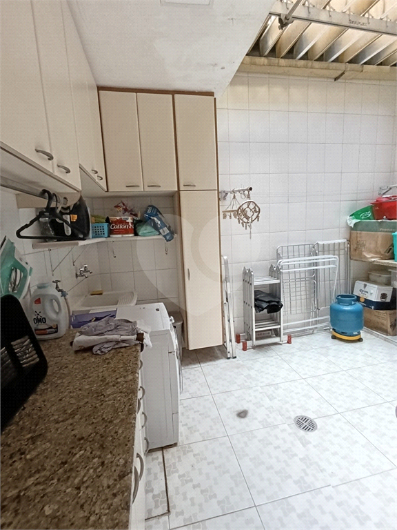 Sobrado com 4 dorms e 3 vagas no melhor da Vila Galvão