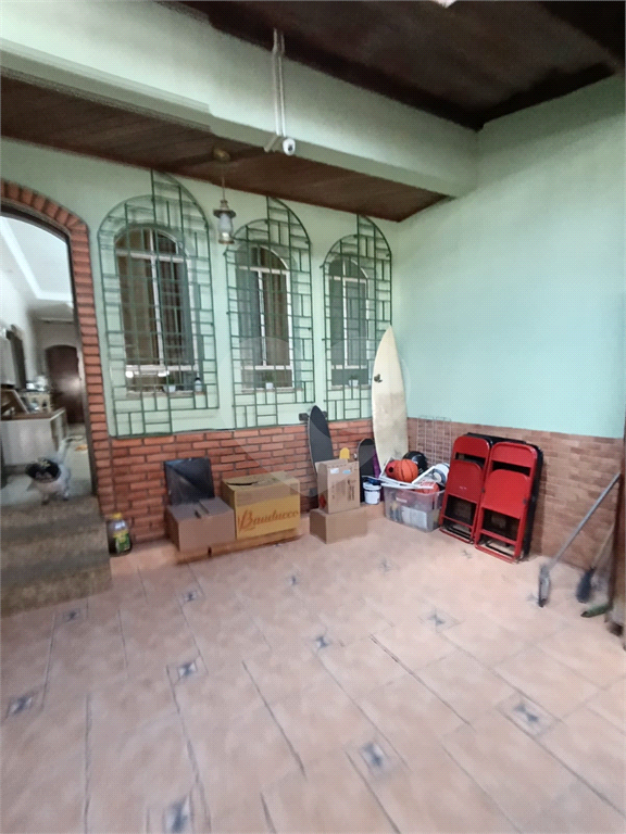 Sobrado com 4 dorms e 3 vagas no melhor da Vila Galvão