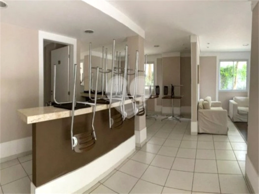 Apartamento c/2 dormitórios, 1 banheiro e Lazer completo á 150 metros do metrô Belém - Mobiliado pronto para morar.