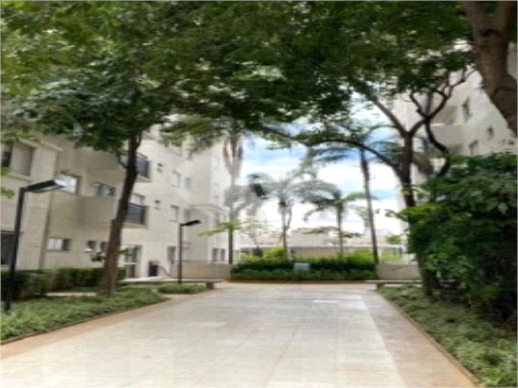 Apartamento c/2 dormitórios, 1 banheiro e Lazer completo á 150 metros do metrô Belém - Mobiliado pronto para morar.