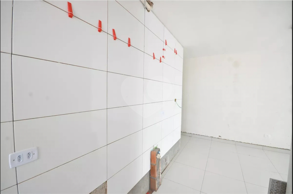 Excelente condomínio atrás do Hosp Presidente e a 400 metros do Trimais