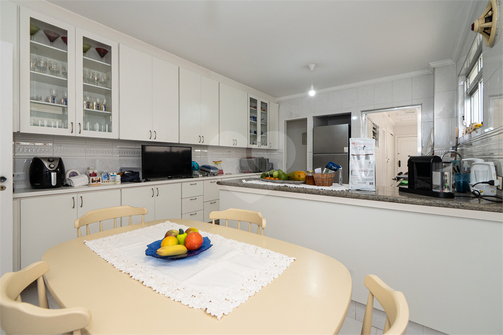 APARTAMENTO À VENDA JARDIM AMÉRICA - 3 QUARTOS - 2 VAGAS - 205M2