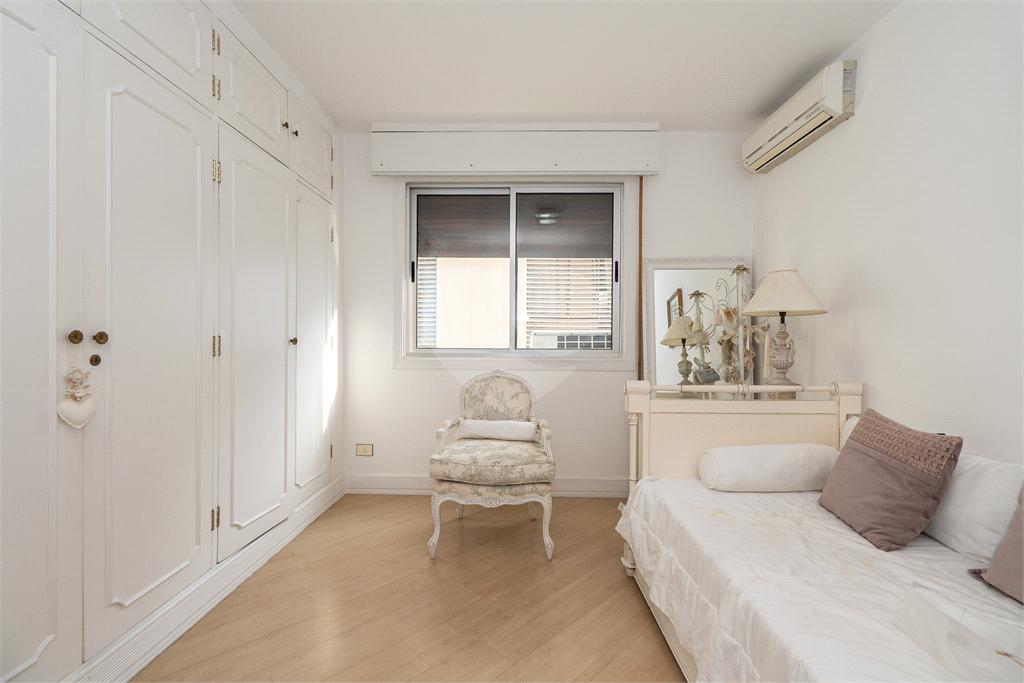 APARTAMENTO À VENDA JARDIM AMÉRICA - 3 QUARTOS - 2 VAGAS - 205M2