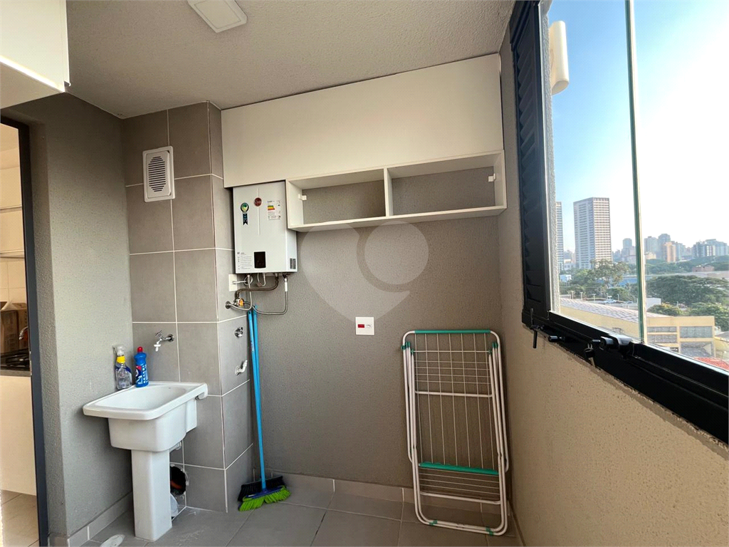 APARTAMENTO em PRESIDENTE ALTINO