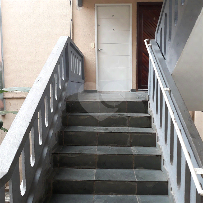 Apartamento a venda no Parque Pinheiros com 2 quartos, 1 vaga de garagem e muito bem localizado.